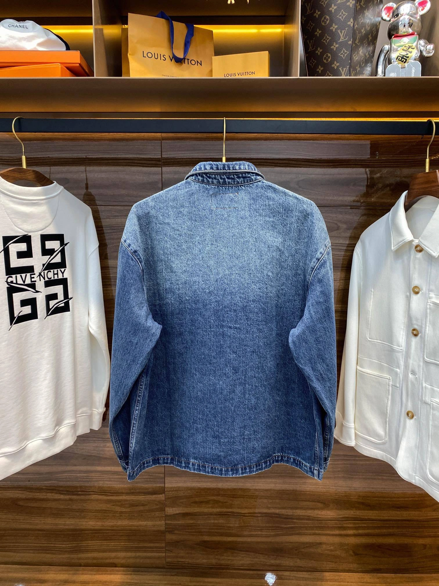 wg.luxury-- Pr141 oversized item:D-F054J2318